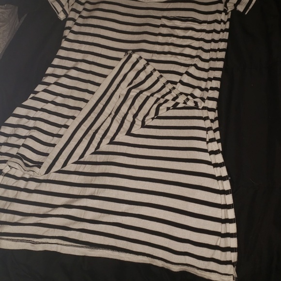 Striped High-low Tunic top, Perfect with leggings - Picture 2 of 3